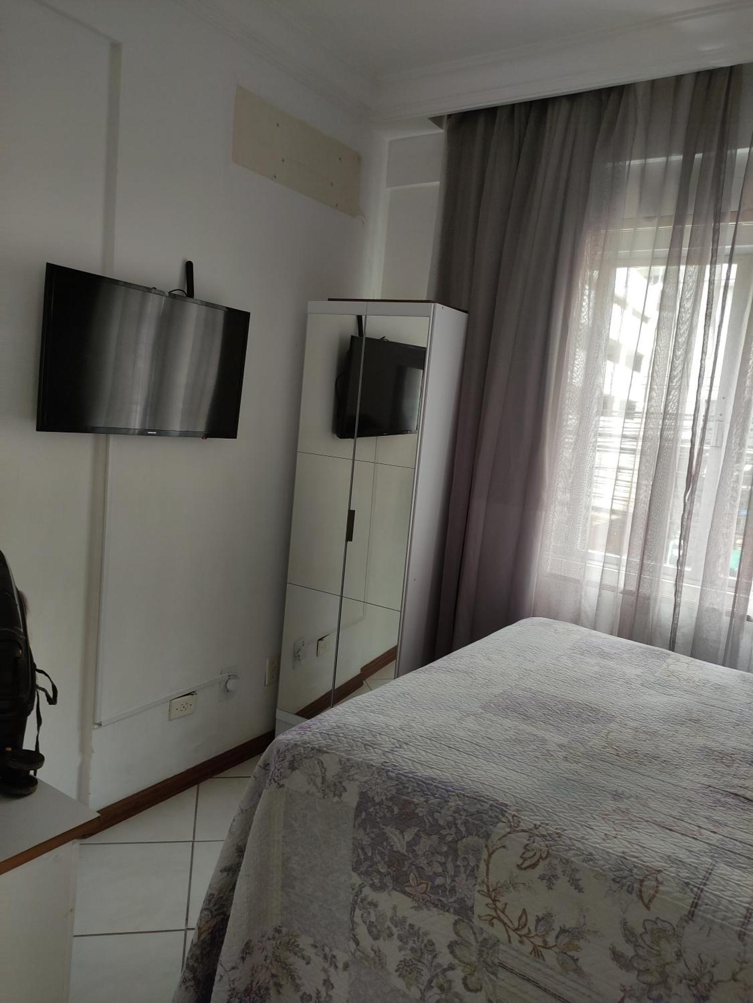 Apto 3 Dorm, Ao Lado Shoping Atlantico Centro, Quadra Mar Balneário Camboriú 外观 照片