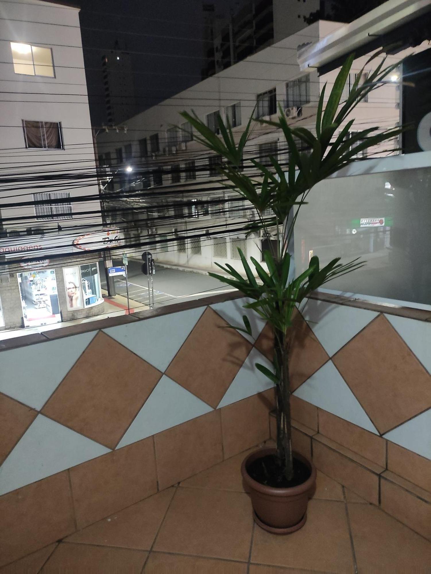 Apto 3 Dorm, Ao Lado Shoping Atlantico Centro, Quadra Mar Balneário Camboriú 外观 照片